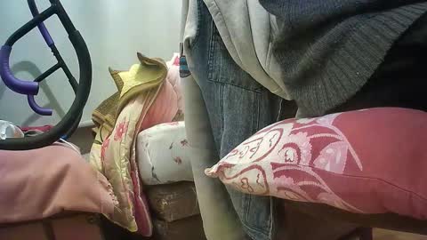 lily lovelyman online show from 12/21/25, 08:49