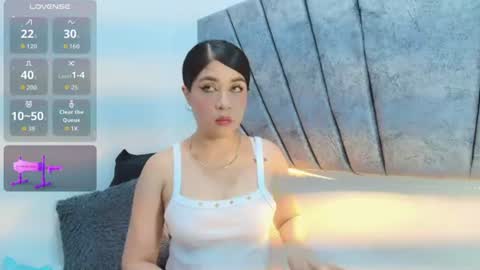 LILY MEGHAN online show from 06/11/26, 07:56