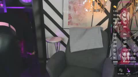 Snapshot of lily_moonlight chatting on 05/10/26, 02:33 Lily online show from 05/10/26, 02:33