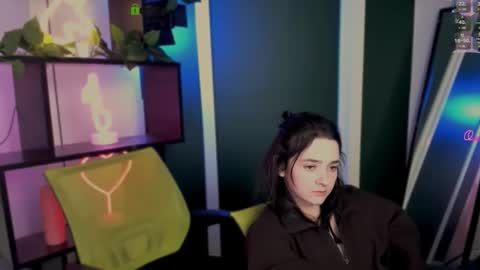 Lily online show from 03/22/26, 12:36