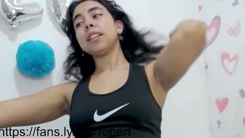 Snapshot of lily_robertss_ chatting on 09/14/25, 03:27 Lily Roberts online show from 09/14/25, 03:27