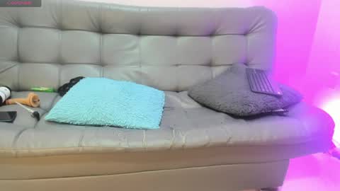 lily_rose0 online show from 05/16/26, 09:13