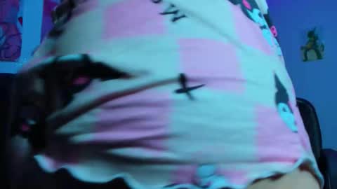 lily_stone04 online show from 11/04/25, 07:51