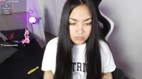 lily_waist online show from 11/11/25, 11:10