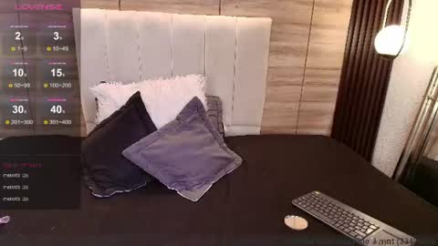lily_waist online show from 07/13/26, 11:13