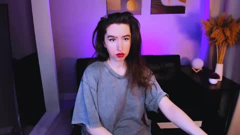 LILY online show from 05/31/26, 11:06