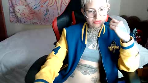 Lily online show from 03/26/26, 12:17