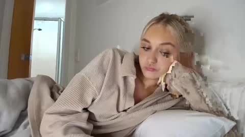 lilyflex online show from 04/13/26, 10:04