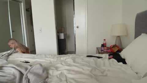 lilyflex online show from 04/28/26, 01:04
