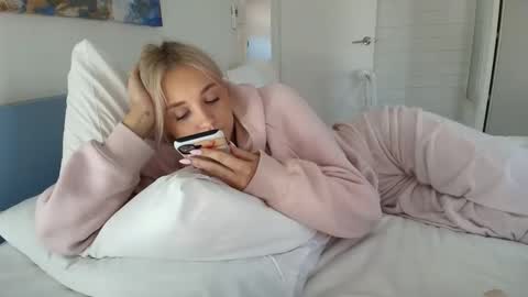 lilyflex online show from 06/08/26, 01:28