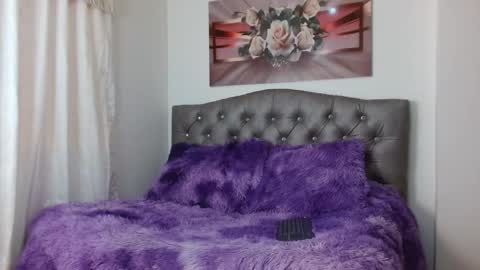 lilyfox23 online show from 03/08/25, 12:41