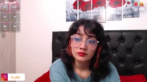lilyfox23 online show from 10/04/25, 12:58