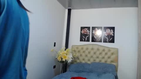 lilyfox23 online show from 02/25/26, 12:48