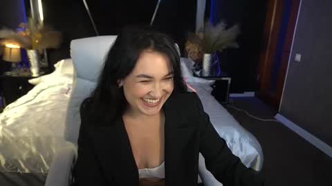 Snapshot of lilyfoxyy chatting on 11/08/25, 02:50 Lily online show from 11/08/25, 02:50