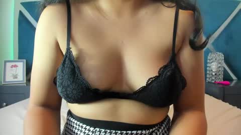 Sweetie Lily online show from 04/24/26, 02:08