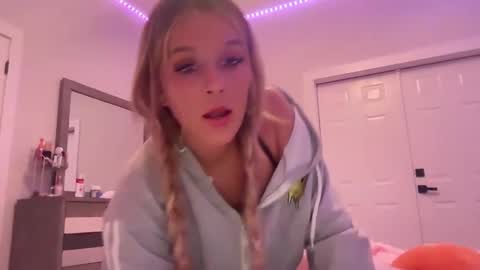 Lily Summers online show from 02/12/25, 05:37