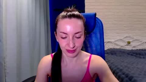 Lily online show from 06/01/26, 09:33
