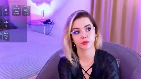 Rose online show from 11/19/25, 05:51