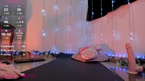 Lily Roberts  online show from 12/31/24, 05:22