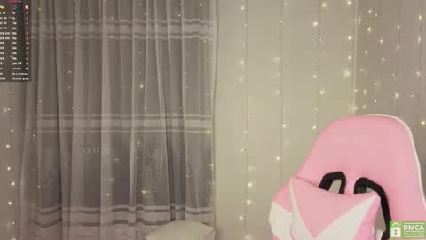 Snapshot of lilyrose1_ chatting on 11/13/25, 05:34 You can call me Li ... online show from 11/13/25, 05:34