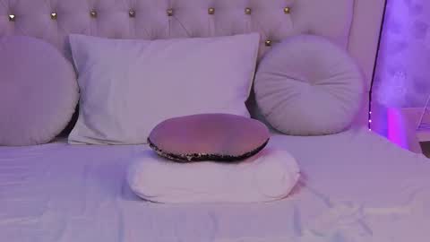      online show from 03/01/25, 07:19