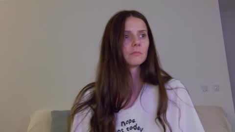 Lily online show from 09/29/25, 05:40