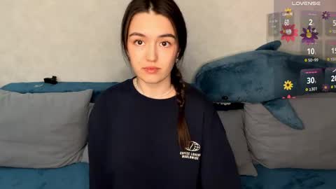 Lily online show from 04/03/26, 03:32