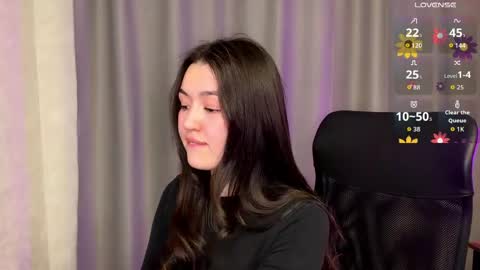 Lily online show from 04/18/26, 07:07