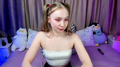 Lilian online show from 02/23/25, 06:39