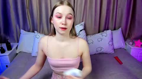 Lilian online show from 03/12/25, 03:35