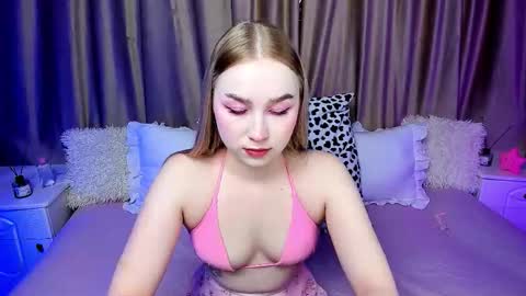 Lilian online show from 11/03/25, 03:52