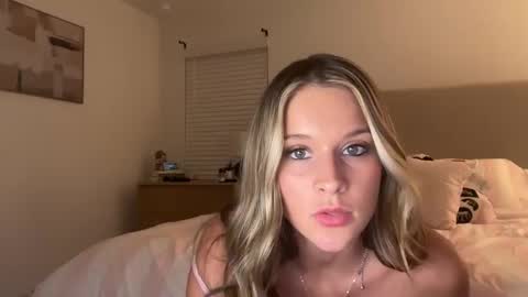 lilysummers21208 online show from 04/10/26, 01:33