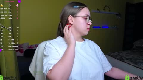 Lily online show from 01/17/26, 06:00