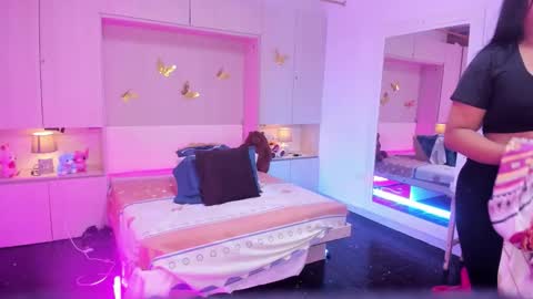 lilywhitee1 online show from 01/16/26, 04:16