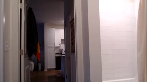 Lily Monroe online show from 10/17/25, 12:30