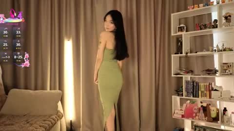 Lin Use menu to play with me  online show from 05/19/26, 02:34