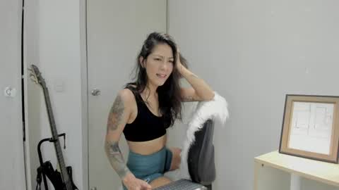 Lina Mandarina online show from 06/11/26, 04:27