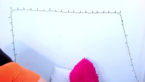  Lina Bedoya  online show from 01/24/25, 11:37