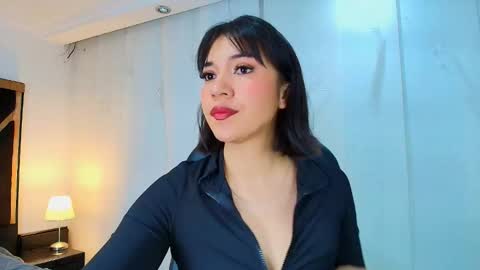 Snapshot of lina_bedoya chatting on 03/16/26, 11:36 Lina Bedoya online show from 03/16/26, 11:36