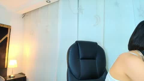 Snapshot of lina_bedoya chatting on 05/22/26, 11:38 Lina Bedoya online show from 05/22/26, 11:38
