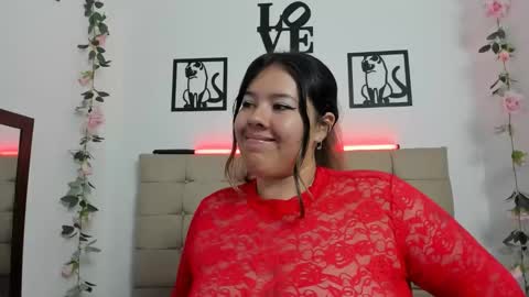 Lina Browm online show from 04/15/26, 09:15