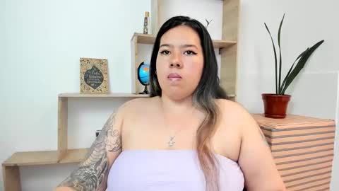 Lina Browm online show from 04/30/26, 06:25