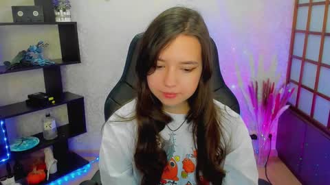 Lina online show from 12/29/24, 02:17