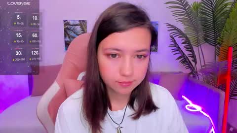 Lina online show from 10/03/25, 02:41