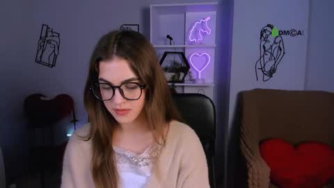 lina_fox12 online show from 10/06/25, 12:24