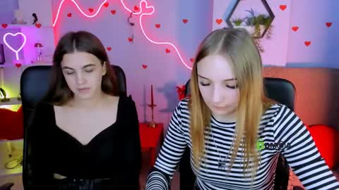 lina_fox12 online show from 04/02/26, 12:25