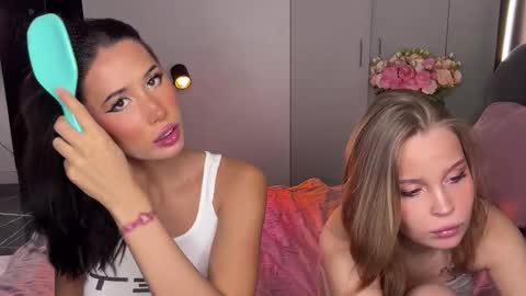 Kriss and Lina online show from 02/06/26, 03:44