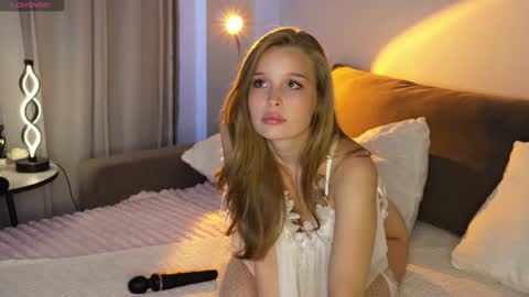 Kriss and Lina online show from 06/14/26, 05:09