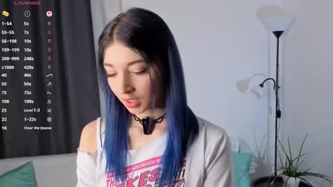 Lina online show from 10/12/25, 02:05