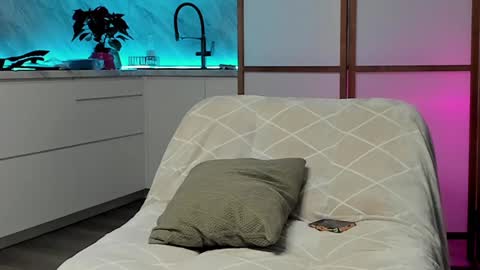 Lina -  online show from 12/05/24, 02:44